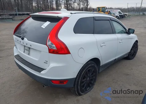 2010 Volvo Xc60 T6/T6 R-Design z USA, uszkodzony, nr VIN YV4992DZ4A2023110